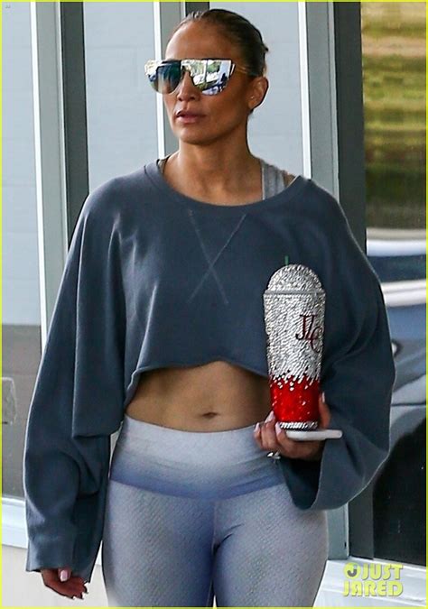 Jennifer Lopez Bares Her Toned Abs While Hitting The Gym With Alex Rodriguez Photo 4301547