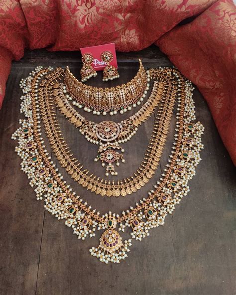 South Indian Bridal Jewellery Set South India Jewels In 2020 Indian