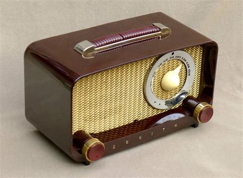 Zenith Model G511 Antique Bakelite Tube Radio From 1950 Recently