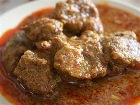 It has spread across indonesian cuisine to the cuisines of neighbouring southeast asian countries such as malaysia, singapore, brunei and the philippines. Resep Rendang Padang Asli Kering | oleh resepjuna.blogspot.com | Craftlog