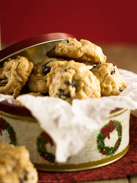 I've tried to make them with and without amaretto. Cherry Almond Drop Cookies - 12 Days of Vegan Christmas ...