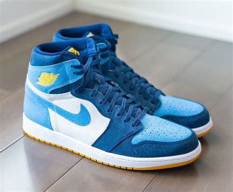 Detailed Looks At The Ultra Rare Marquette Air Jordan 1 Pe House Of Heat