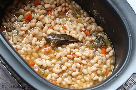 I substituted great northern beans in place of the chickpeas since my family isn't crazy about garbanzo beans, and this recipe was a huge hit. Crock Pot Great Northern Beans Recipe