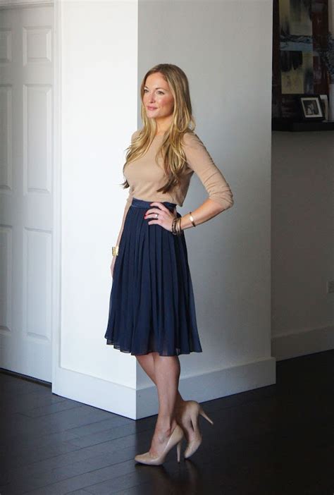 Look Gorgeous And Become A Trend Setter With Midi Skirt Outfits Ohh My My