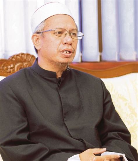 Official twitter account for yb senator datuk dr. UMMAH MADANI: Mufti Wilayah Persekutuan dilantik Ahli ...