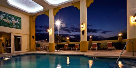 Cocoa Beach Hotel Near Cape Canaveral Holiday Inn Express And Suites