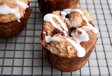 Giant Cinnamon Raisin Muffins Similar To Paneras Cobblestone Muffins