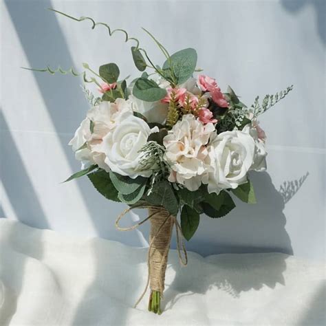 See more ideas about wedding flowers, wedding, wedding bouquets. Wedding Flowers Birdal Bouquet Natural White Roses ...