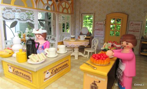 Eits café, acronym for europe in the summer, offers a delish dining experience. Summer Cafe | Emma.J's Playmobil