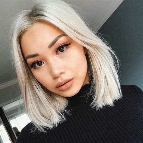 Jennifer lopez's lob is officially back in business. One length bob | Blonde asian hair, Aesthetic hair, White ...