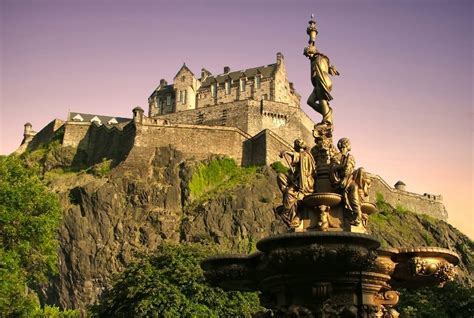 Edinburgh Castle One Of Most Visited Attractions In Scotland Itinari