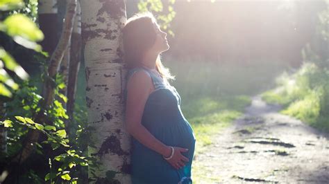 9 Ways Society Actually Fetishizes Pregnant Women And Needs To Stop