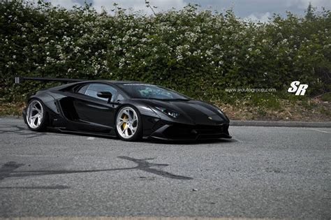 Lamborghini Aventador Rides On Pur Wheels Customization By Sr Auto