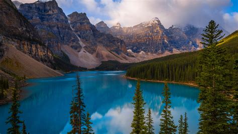 2560x1440 Moraine Lake Banff Canada Parks Mountains 5k 1440p Resolution