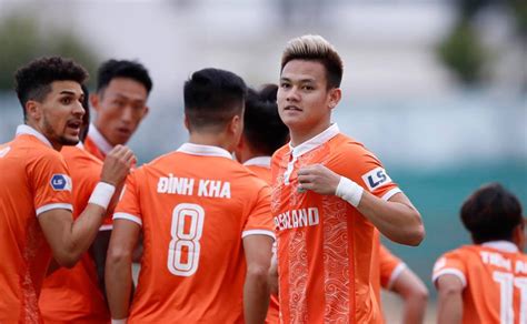 Each team plays 14 matches. Hồ Tấn Tài tỏa sáng, Bình Định khởi đầu như mơ ở V.League ...
