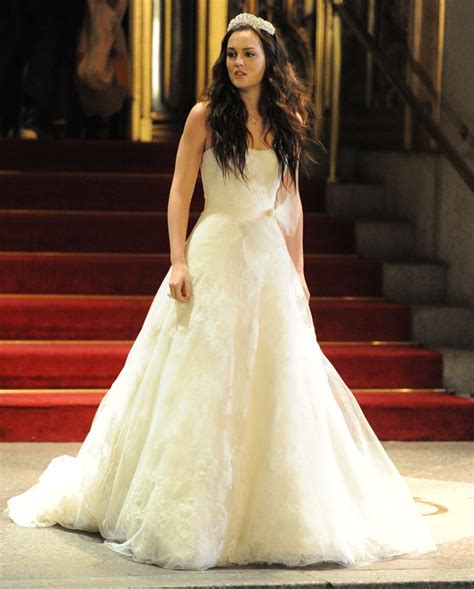 when the time comes try on multiple wedding dresses blair waldorf s best style gossip girl