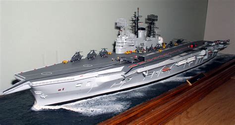Model Of Hmsark Royal R09 Looks Fantastic Model Warships Hms