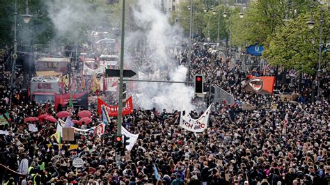 1. Mai Demo Berlin: Polizei und Tausende Demonstranten am Maifeiertag