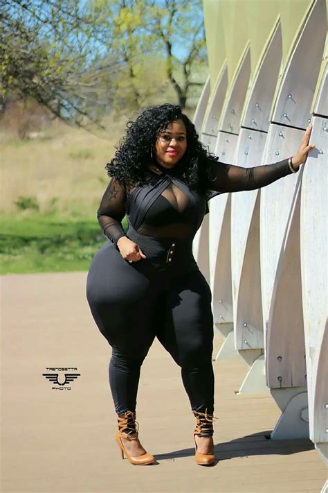 Огромные толстые женщины с огромными бедрами фото презентация