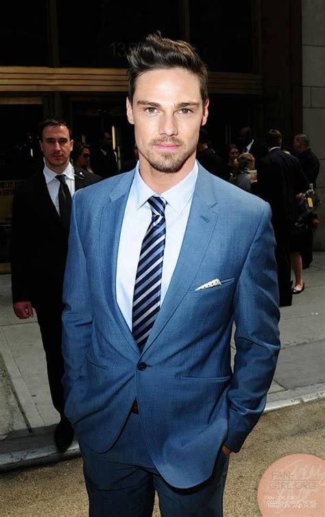 Photo by michael reaves/getty images. Jay Ryan | Schauspieler