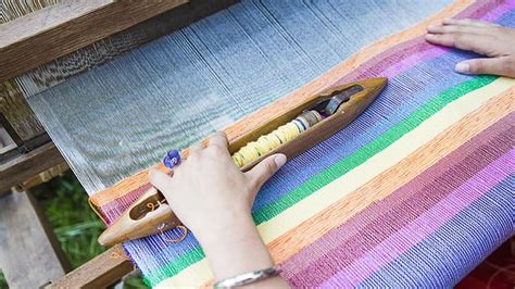 7 Essential Hand Loom Weaving Tools And Materials