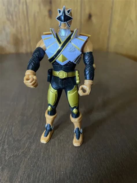 Power Rangers Samurai Armor Morphin Gold Ranger Action Figure