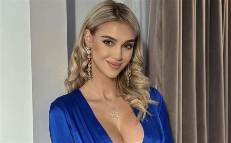 Veronika Rajek Goes Viral In Blue And Red Lingerie Showing Off Perfect Boobs Page Of