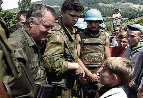 Ratko mladic in pale, serbia, in may 1993. Ratko Mladić je monstrum i kukavica, a ne vojnik i ...