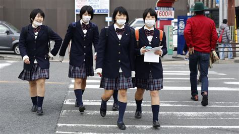 A Quick History Of Why Asians Wear Surgical Masks In Public — Quartz