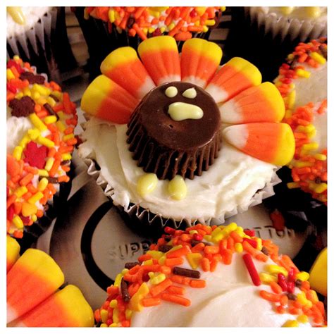 thanksgiving cupcakes turkey cupcakes thanksgiving desserts thanksgiving treats