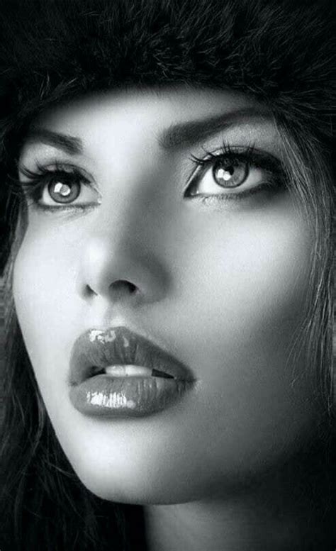 Pin By Forouzan Ameri On Black And White Photography Beauty Face