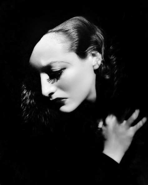Joan Crawford Photographed By George Hurrell George Hurrells Brilliantly Orchestrated