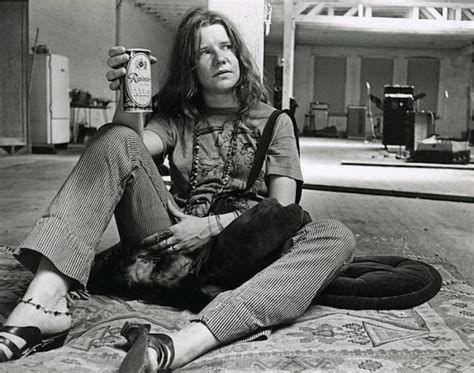 Candid Behind The Scenes Photos Of Janis Joplin And Big Brother And The