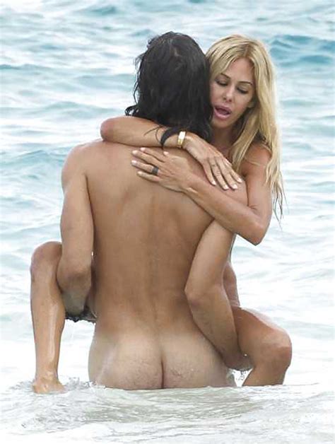 Shauna Sand Caught Having Sex On The Beach Porn Pictures Xxx Photos