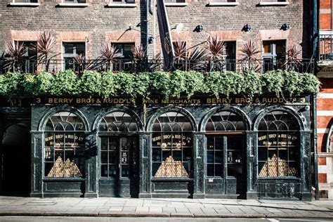 15 oldest shops in london