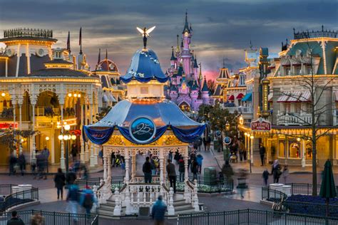 A disneyland paris map is an essential tool for park visitors looking to make the most of their disneyland paris visit. 10 mejores atracciones en DisneylandParques Tematicos ...