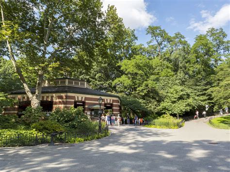 Dairy Visitor Center And T Shop Central Park Conservancy