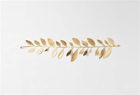 Typically, white gold doesn't contain silver, which softens gold and gives it a green tint. White Gold Set | Korean Aesthetic Amino