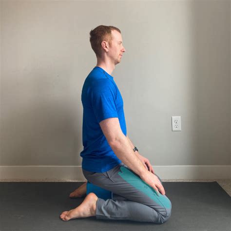 5 Beginner Friendly Quad Stretches — Dani Winks Flexibility