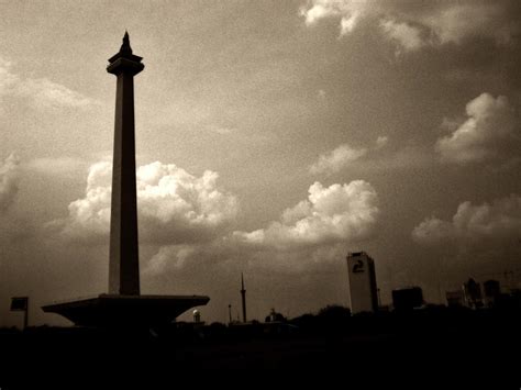 Monumen Nasional By Nebgib On Deviantart