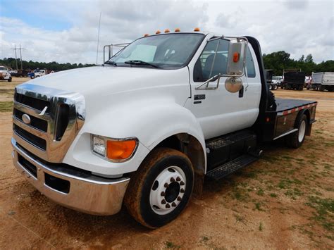 2009 Ford F650 Flatbed Truck