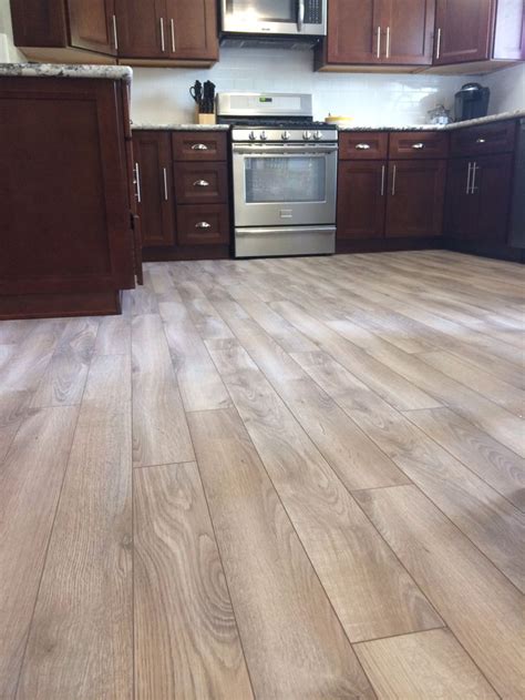 Whether your home has a modern and contemporary look or more traditional and homely aesthetic, dark laminate flooring can serve to enhance a range of interior schemes. ef643d728b114677ca27890e867a4015.jpg (736×981) | Cherry ...