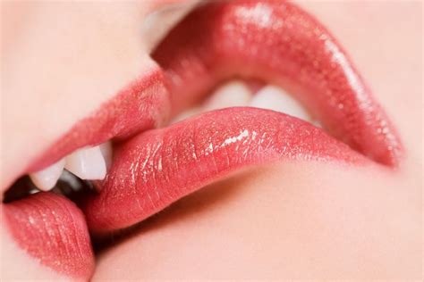 People X Kissing Lesbians Lips Biting Lip Closeup Juicy Lips