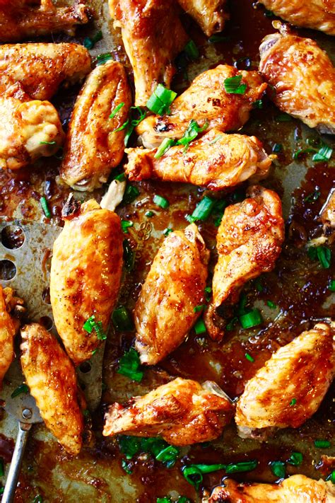 For some, baked chicken wings doesn't always equate to perfect crispy chicken wings. Sticky Baked Chicken Wings