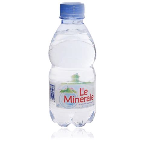 Air mineral botol juga banyak diproduksi dan kemas dari berbagai macam brand terkemuka seperti aqua, cleo, ades dan masih banyak lagi. Jual Online Le Minerale Air Mineral 330ml