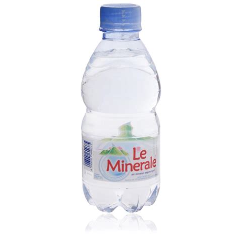 Saat ini sudah banyak merk air mineral kemasan botol ditemukan di pasaran. Jual Online Le Minerale Air Mineral 330ml