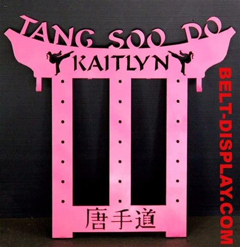 A Pink Sign That Says Tang Soo Do Krattyn