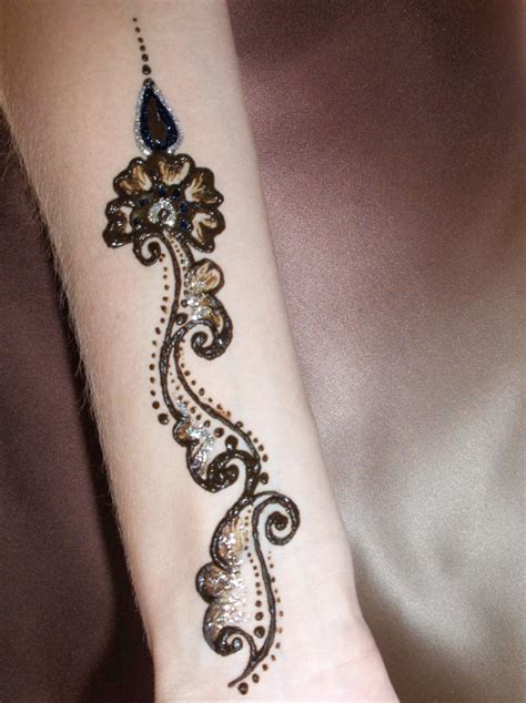 Only Women Secrets 10 Most Stylish Arms Mehndi Designs