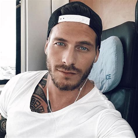 In den jahren 2011 bis 2014 ist es ihm mit dem fc basel gelungen vier mal hintereinander schweizer meister zu werden. 1,007 Likes, 8 Comments - LMM (LovingMaleModels ...