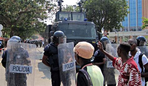 Angola Policia Reprime Manifestação Pela Libertação De Ativistas Detidos Esquerda